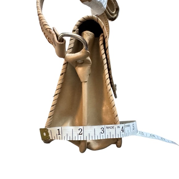 Origenes by David Luna Hand-Tooled Leather Crossbody | Floral Artisan Bag - Picture 10 of 10